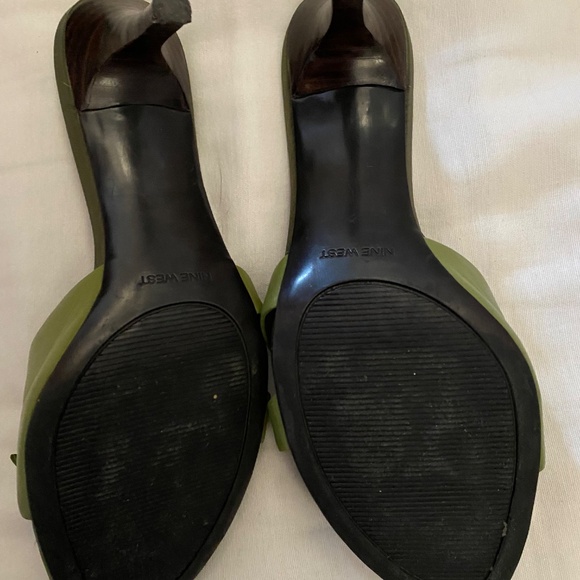 Gorgeous Green Heeled Sandal - Picture 3 of 3